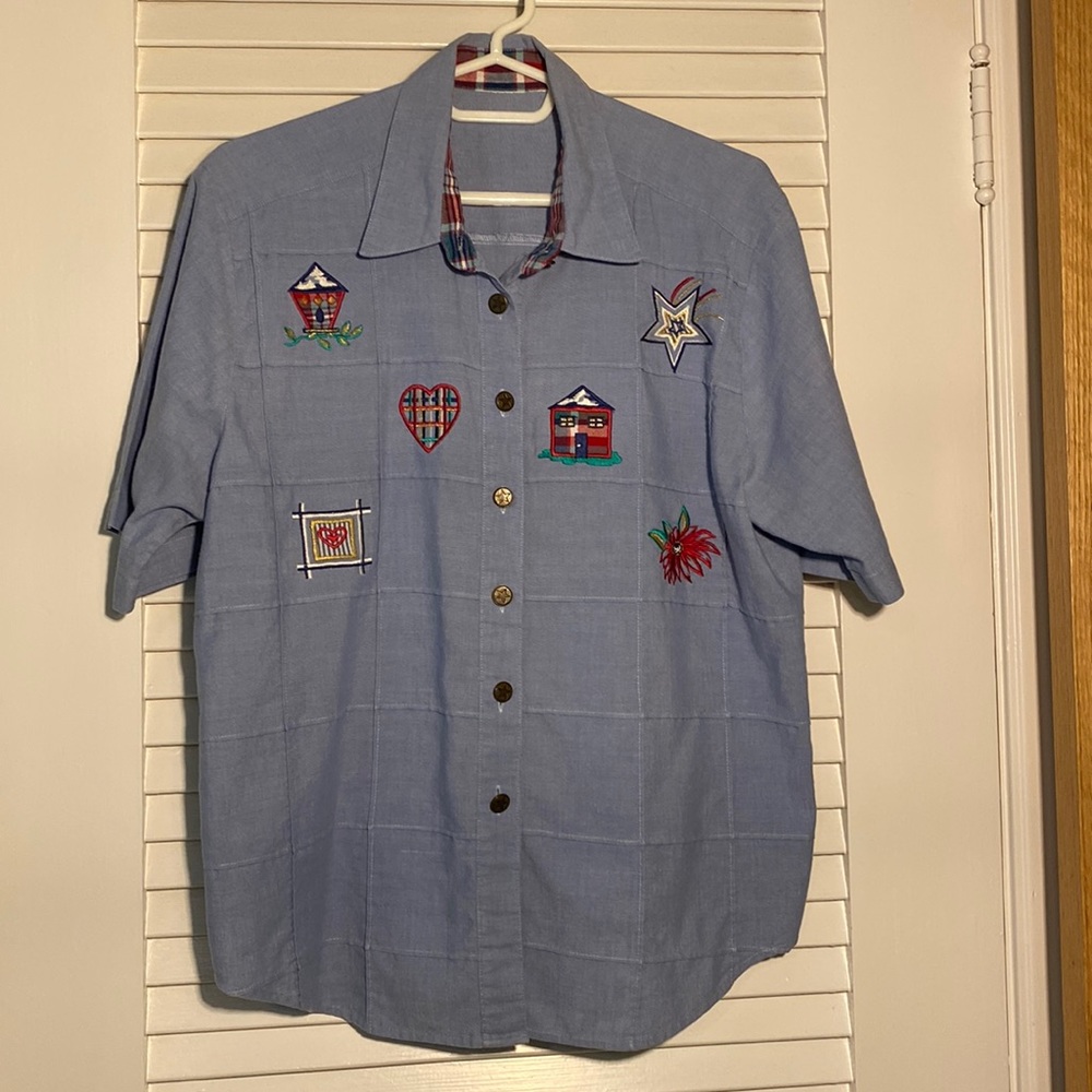 Vintage denim embroidered top, short sleeve, button-up
